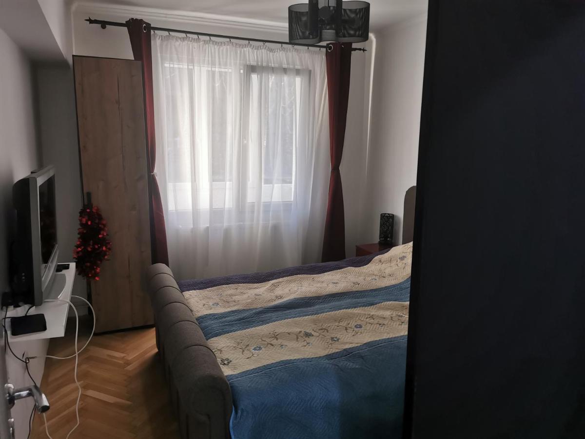 Casa Potcoava Apartment เตอร์กู-มูเรช ภายนอก รูปภาพ